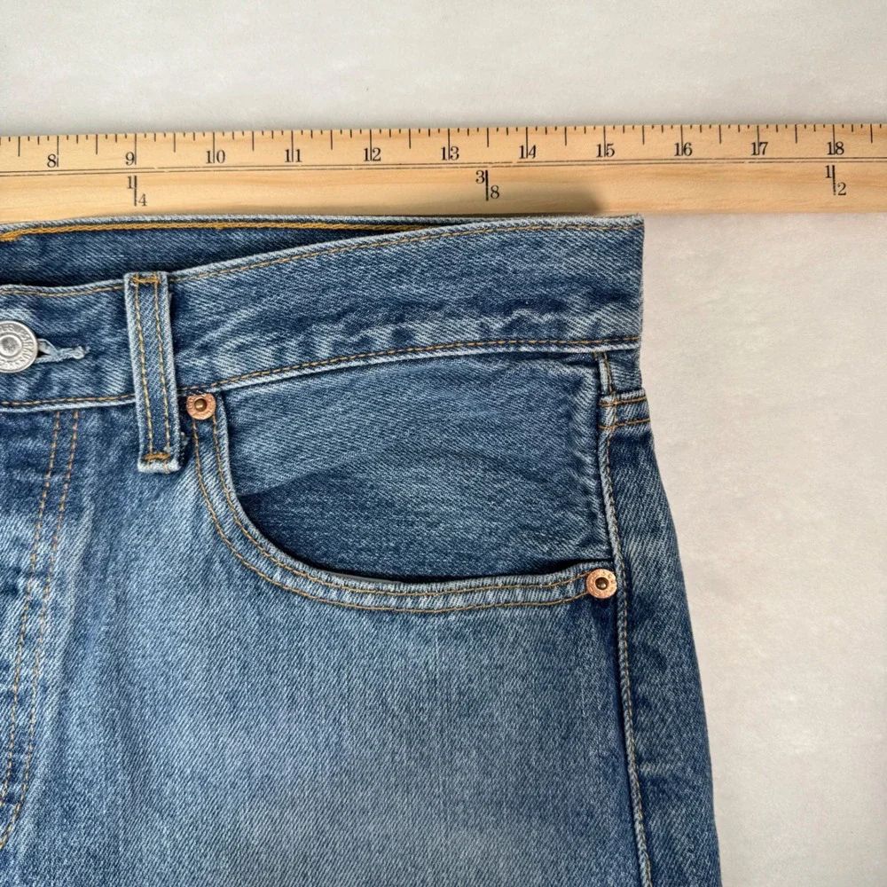 Vintage Y2K Levi's 501 Men's Jeans 32x30 Button Fly Made in Mexico